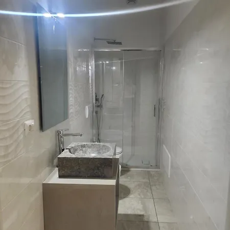 Orange Boutique 阿尔盖罗
